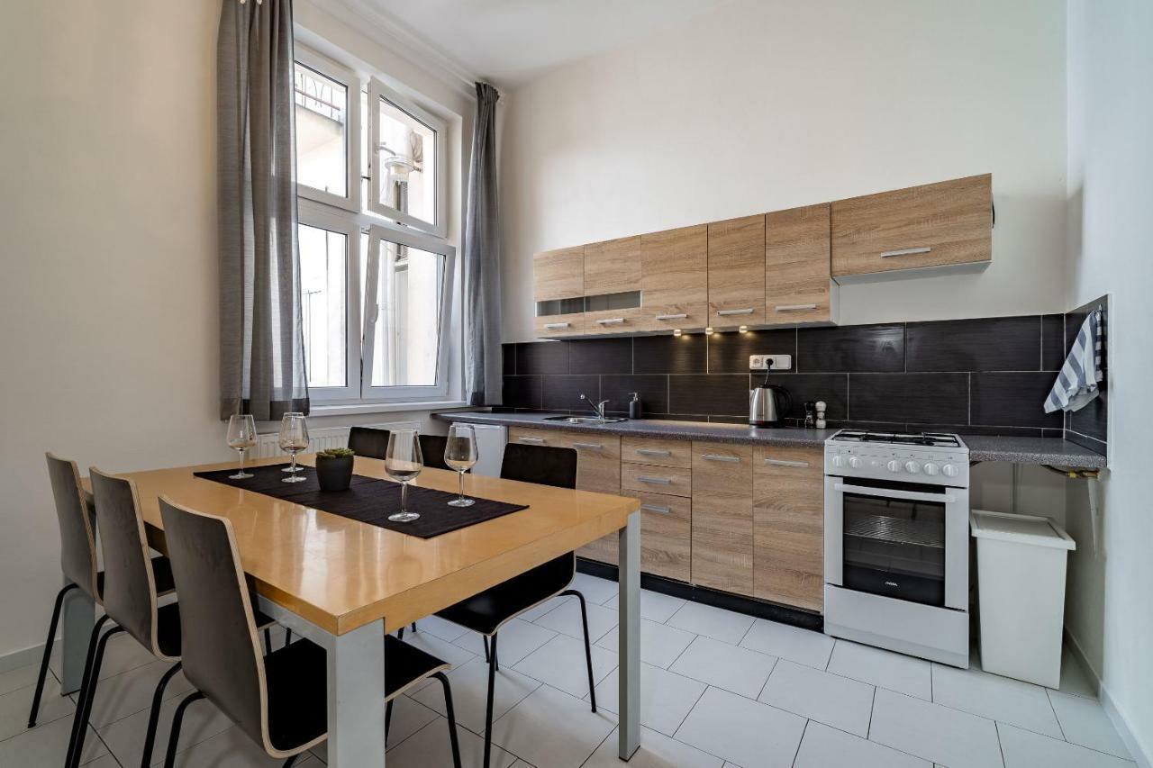 Apartament Avantguard *
